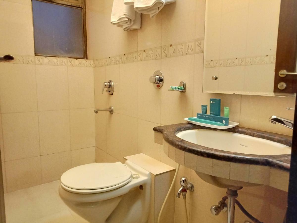 Treebo Trend Hotel Basera Pune Esterno foto