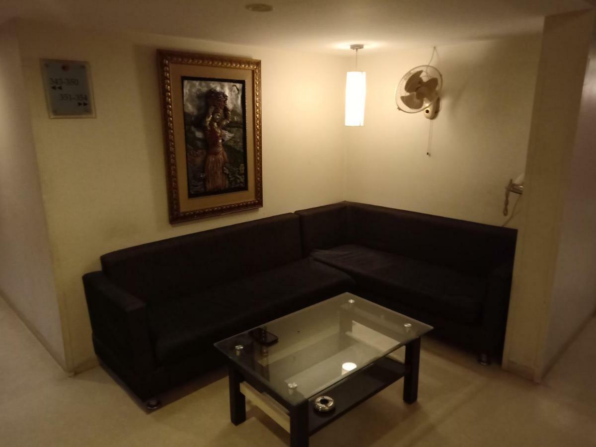 Treebo Trend Hotel Basera Pune Esterno foto